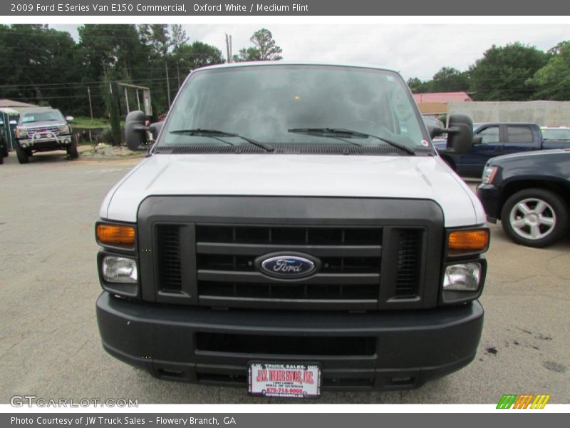 Oxford White / Medium Flint 2009 Ford E Series Van E150 Commercial