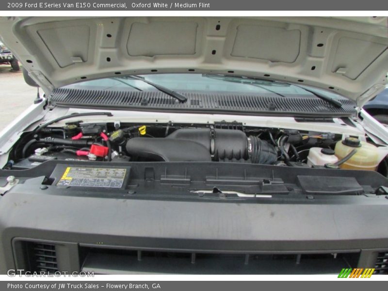 Oxford White / Medium Flint 2009 Ford E Series Van E150 Commercial