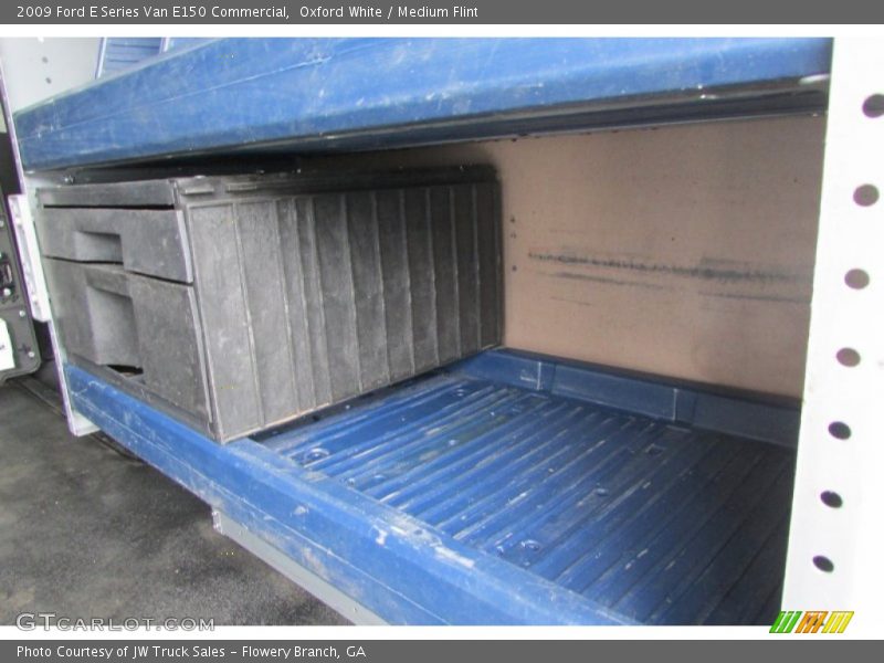 Oxford White / Medium Flint 2009 Ford E Series Van E150 Commercial