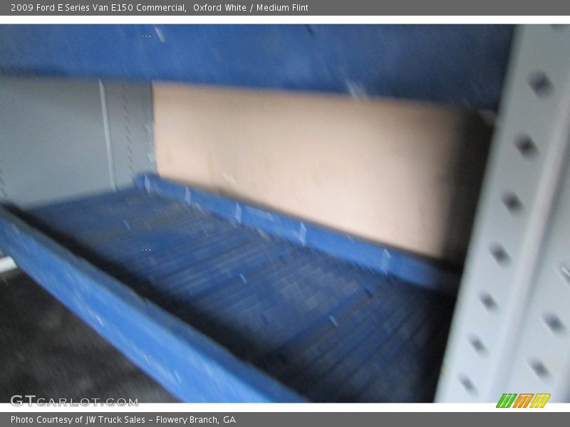 Oxford White / Medium Flint 2009 Ford E Series Van E150 Commercial