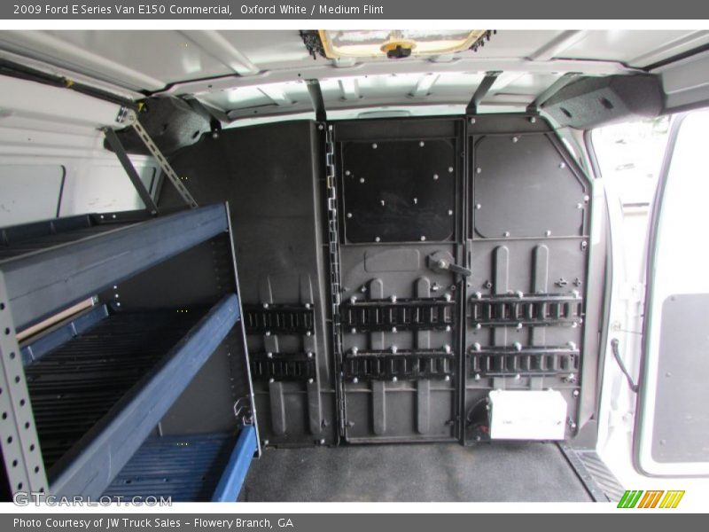 Oxford White / Medium Flint 2009 Ford E Series Van E150 Commercial