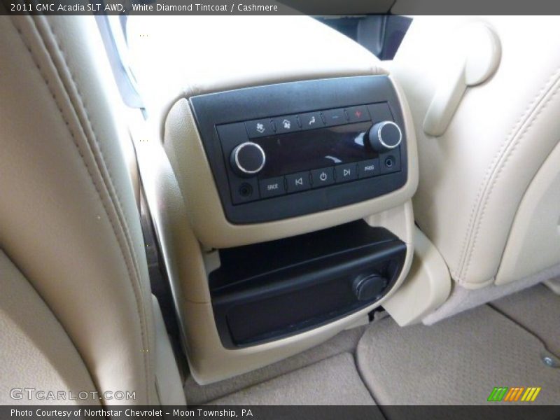 White Diamond Tintcoat / Cashmere 2011 GMC Acadia SLT AWD