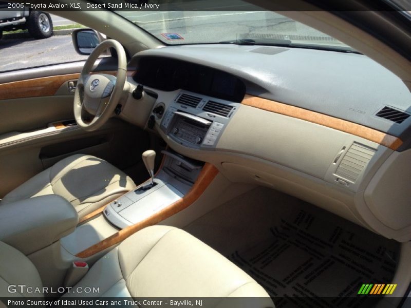 Desert Sand Mica / Ivory 2006 Toyota Avalon XLS