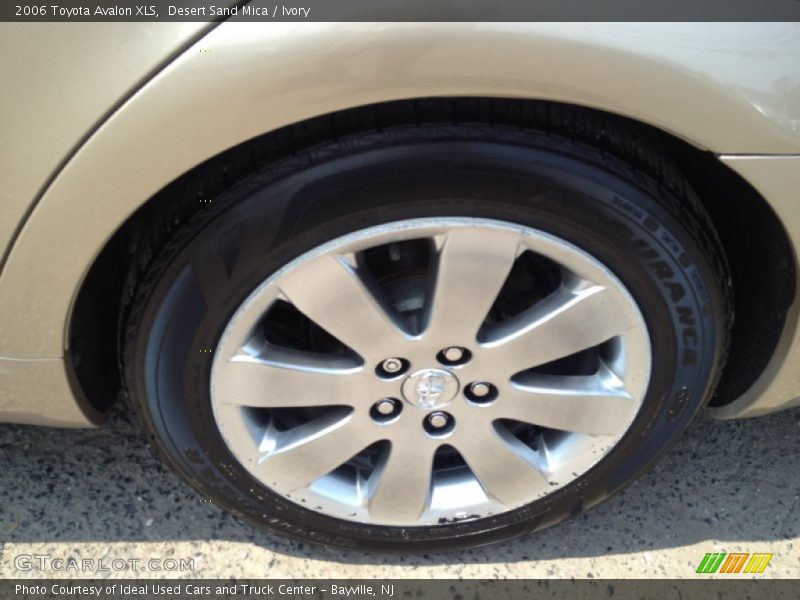Desert Sand Mica / Ivory 2006 Toyota Avalon XLS