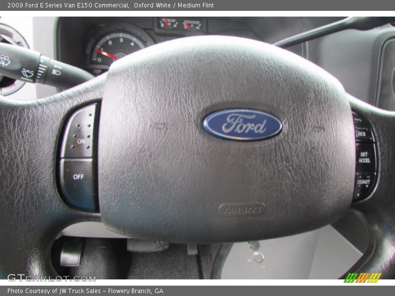 Oxford White / Medium Flint 2009 Ford E Series Van E150 Commercial