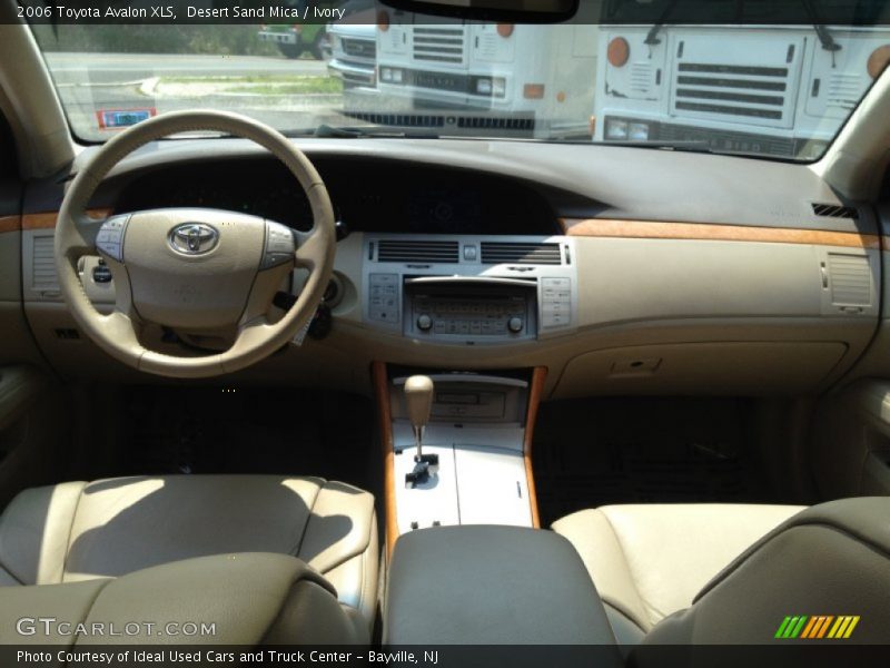Desert Sand Mica / Ivory 2006 Toyota Avalon XLS
