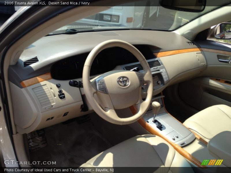 Desert Sand Mica / Ivory 2006 Toyota Avalon XLS