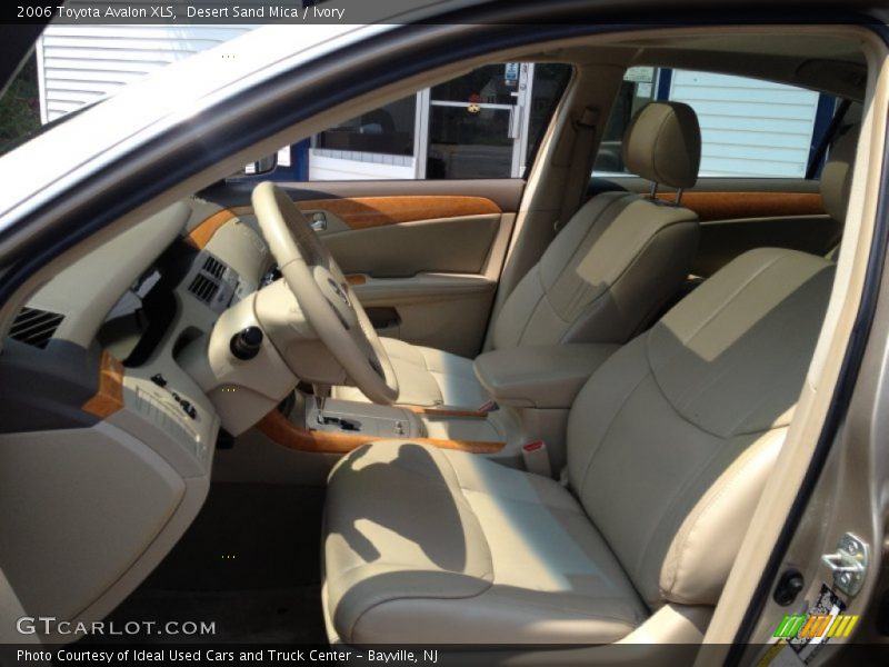 Desert Sand Mica / Ivory 2006 Toyota Avalon XLS