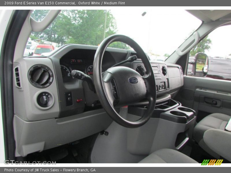 Oxford White / Medium Flint 2009 Ford E Series Van E150 Commercial