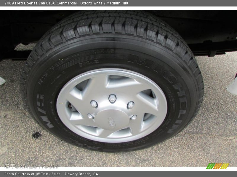 Oxford White / Medium Flint 2009 Ford E Series Van E150 Commercial