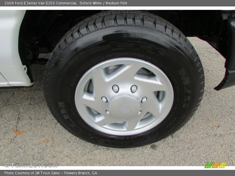 Oxford White / Medium Flint 2009 Ford E Series Van E150 Commercial