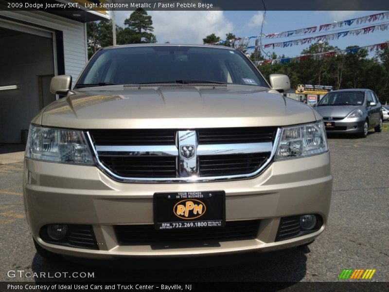 Light Sandstone Metallic / Pastel Pebble Beige 2009 Dodge Journey SXT