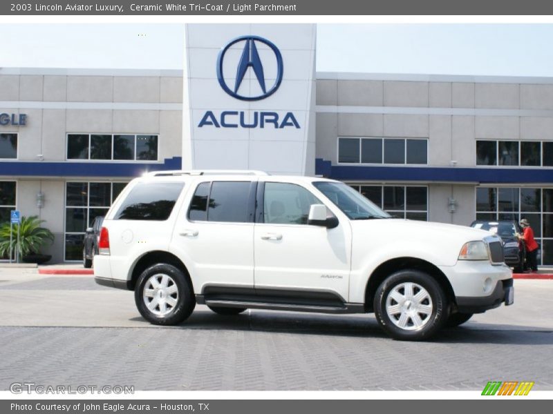 Ceramic White Tri-Coat / Light Parchment 2003 Lincoln Aviator Luxury