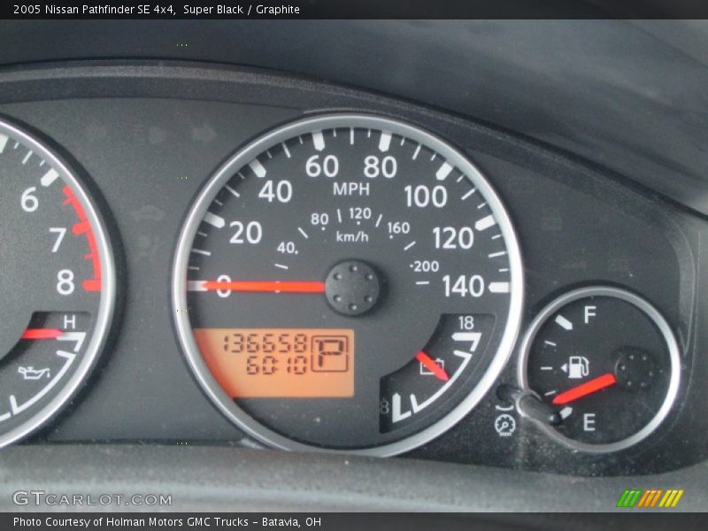Super Black / Graphite 2005 Nissan Pathfinder SE 4x4