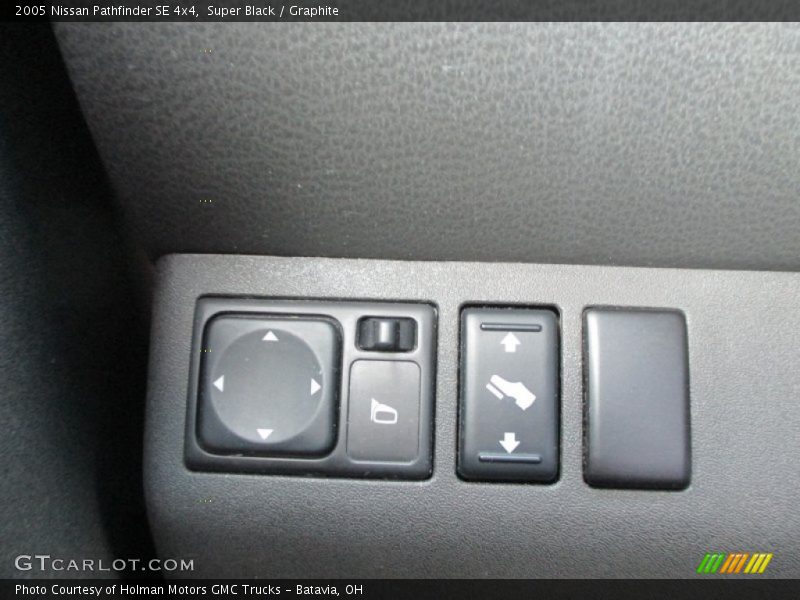 Super Black / Graphite 2005 Nissan Pathfinder SE 4x4