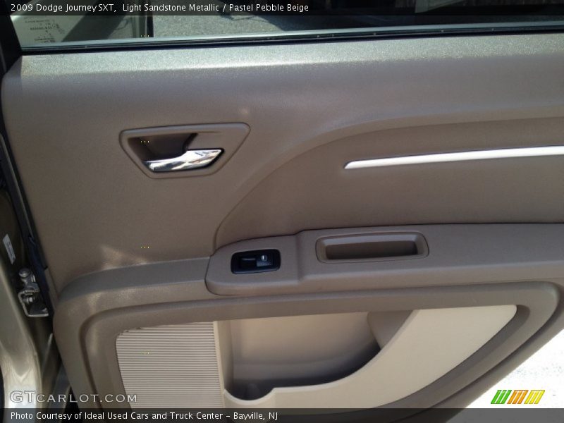 Light Sandstone Metallic / Pastel Pebble Beige 2009 Dodge Journey SXT