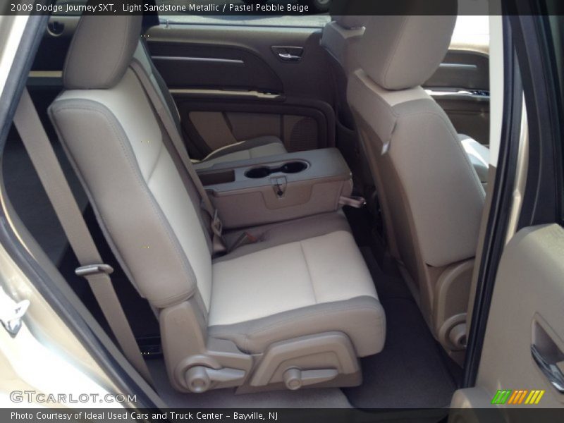 Light Sandstone Metallic / Pastel Pebble Beige 2009 Dodge Journey SXT