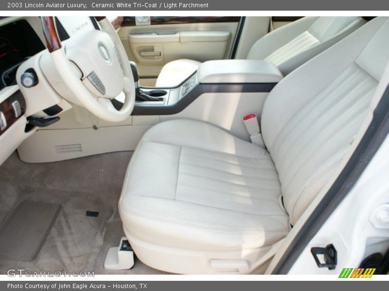 Ceramic White Tri-Coat / Light Parchment 2003 Lincoln Aviator Luxury