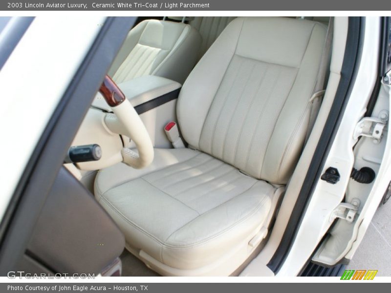 Ceramic White Tri-Coat / Light Parchment 2003 Lincoln Aviator Luxury