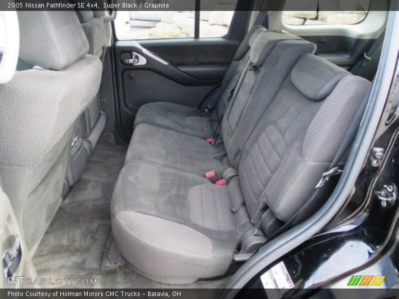 Super Black / Graphite 2005 Nissan Pathfinder SE 4x4
