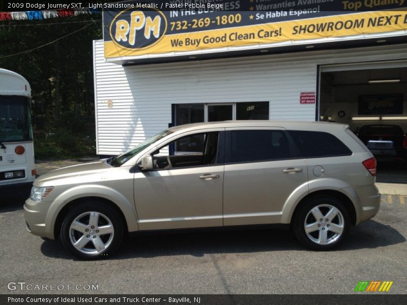 Light Sandstone Metallic / Pastel Pebble Beige 2009 Dodge Journey SXT