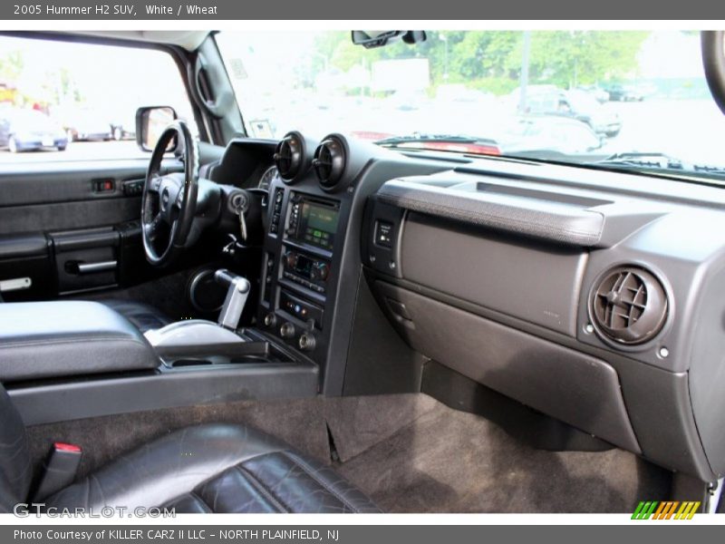 White / Wheat 2005 Hummer H2 SUV