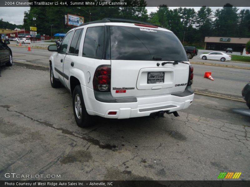 Summit White / Light Cashmere 2004 Chevrolet TrailBlazer LS 4x4