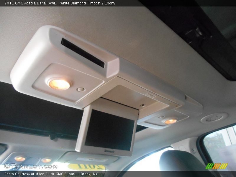 White Diamond Tintcoat / Ebony 2011 GMC Acadia Denali AWD