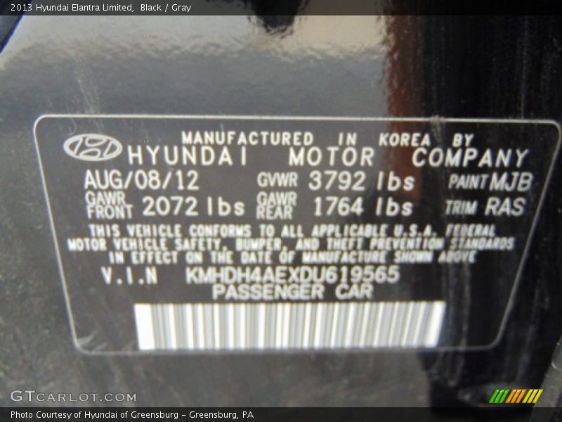 Black / Gray 2013 Hyundai Elantra Limited