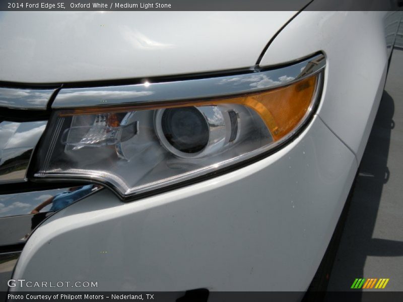 Oxford White / Medium Light Stone 2014 Ford Edge SE