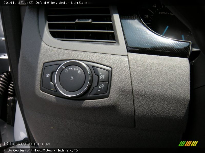 Oxford White / Medium Light Stone 2014 Ford Edge SE