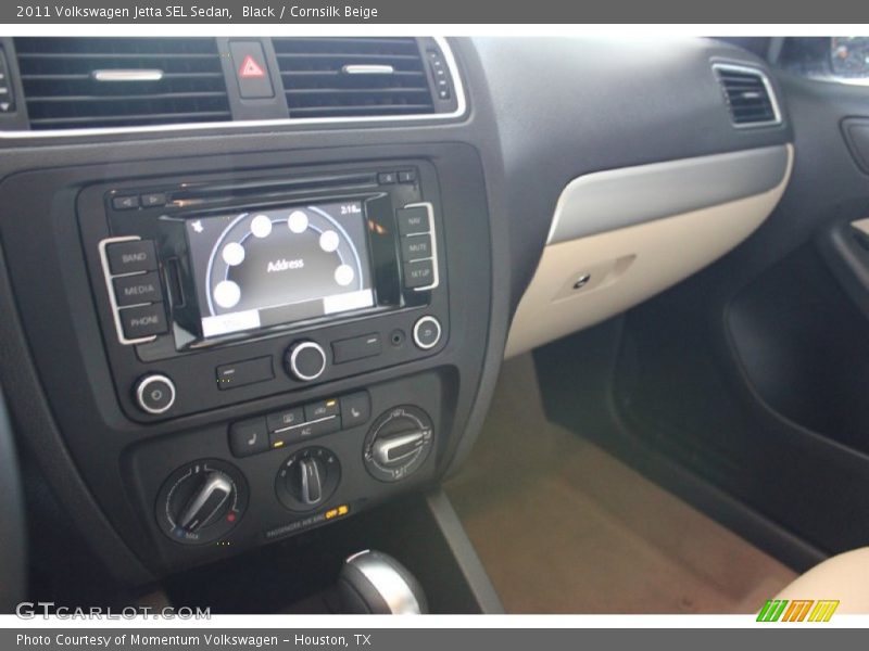 Black / Cornsilk Beige 2011 Volkswagen Jetta SEL Sedan