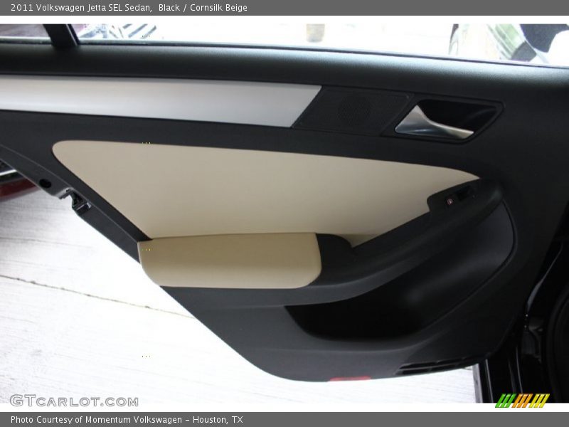 Black / Cornsilk Beige 2011 Volkswagen Jetta SEL Sedan