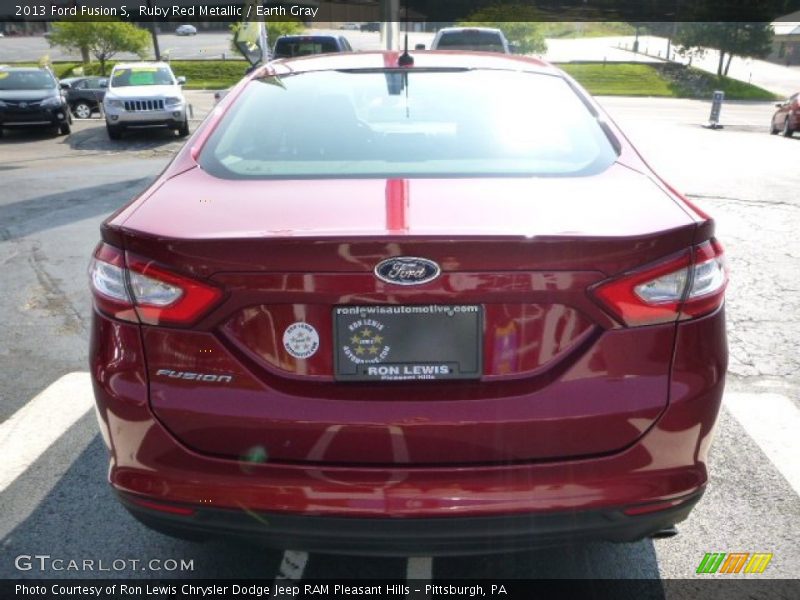 Ruby Red Metallic / Earth Gray 2013 Ford Fusion S
