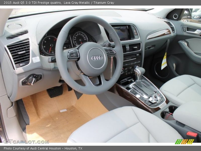  2015 Q5 3.0 TDI Prestige quattro Titanium Gray Interior