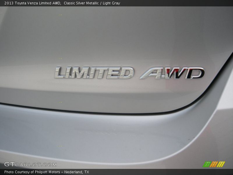 Classic Silver Metallic / Light Gray 2013 Toyota Venza Limited AWD