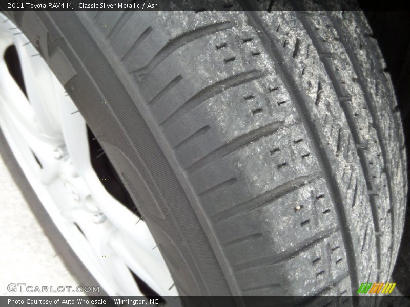 Classic Silver Metallic / Ash 2011 Toyota RAV4 I4