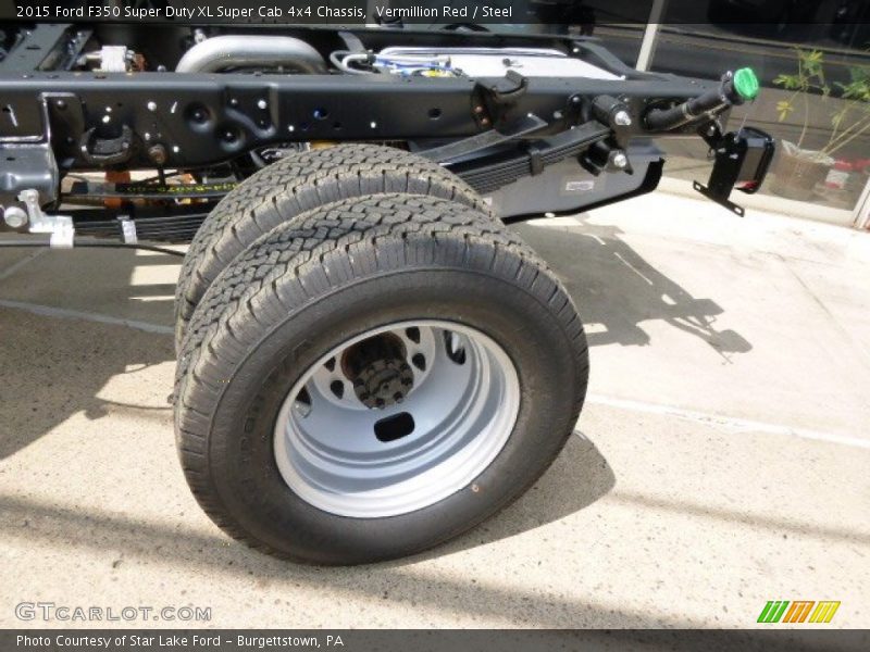  2015 F350 Super Duty XL Super Cab 4x4 Chassis Wheel