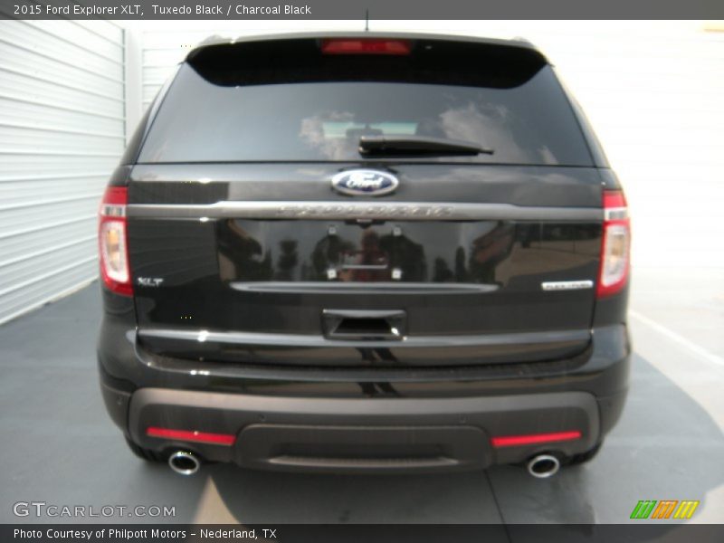 Tuxedo Black / Charcoal Black 2015 Ford Explorer XLT