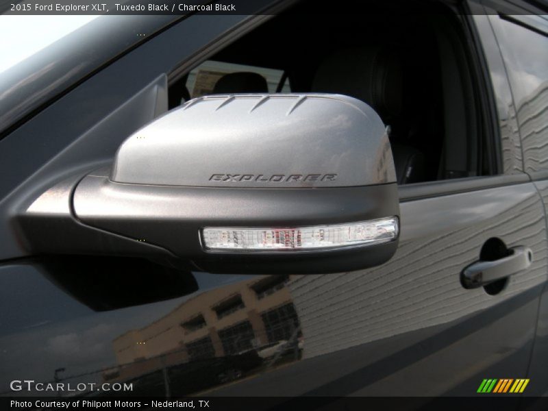 Tuxedo Black / Charcoal Black 2015 Ford Explorer XLT