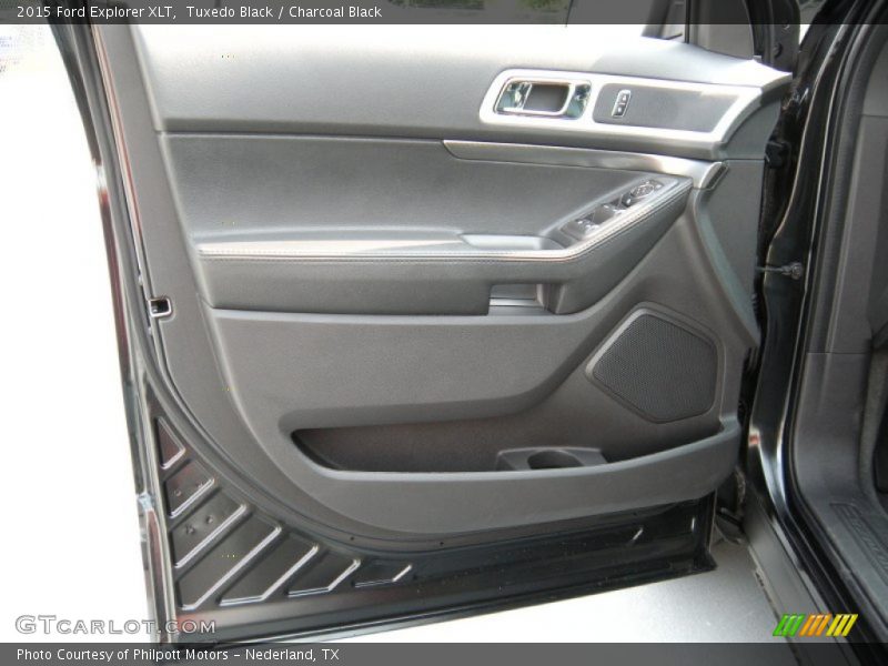 Tuxedo Black / Charcoal Black 2015 Ford Explorer XLT