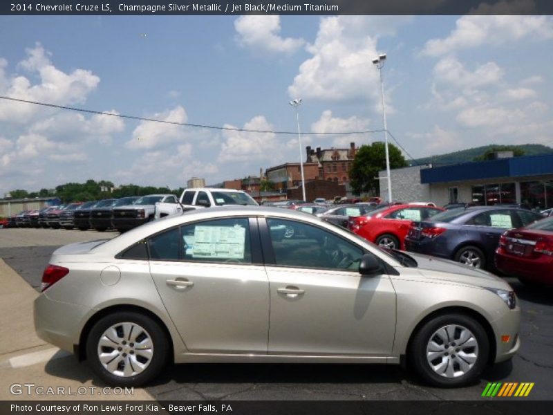 Champagne Silver Metallic / Jet Black/Medium Titanium 2014 Chevrolet Cruze LS