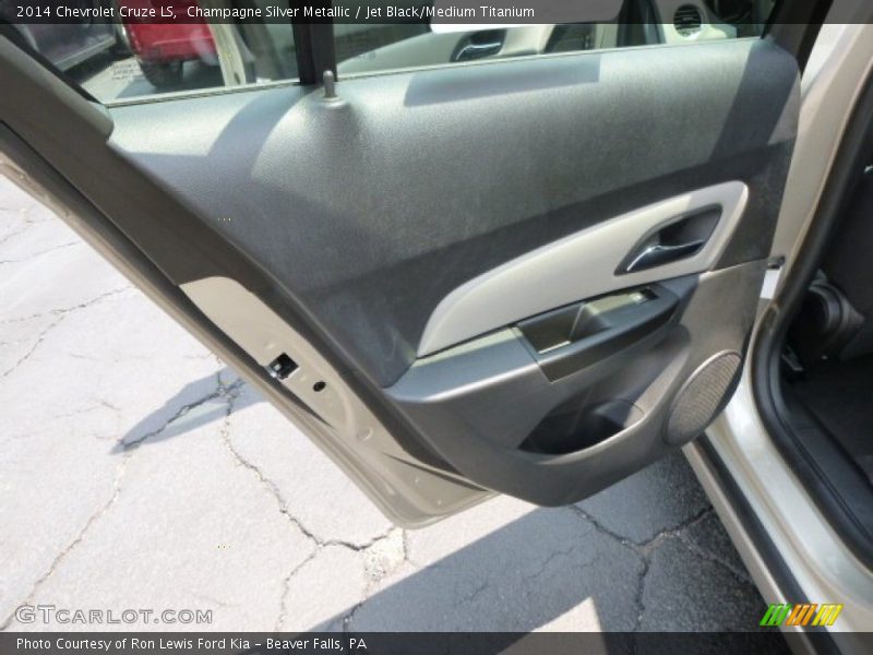 Champagne Silver Metallic / Jet Black/Medium Titanium 2014 Chevrolet Cruze LS