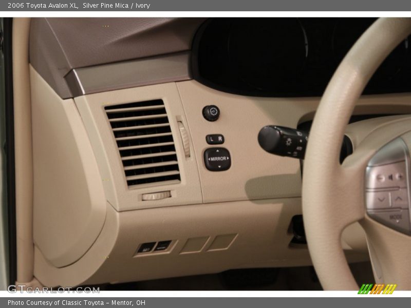 Silver Pine Mica / Ivory 2006 Toyota Avalon XL