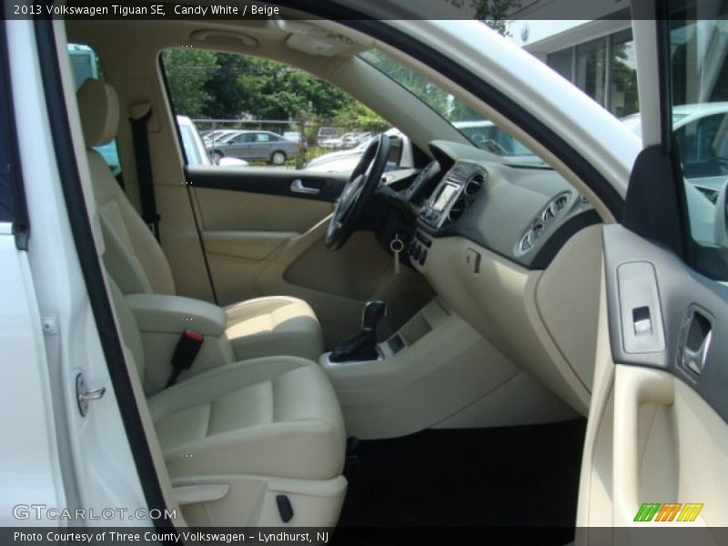 Candy White / Beige 2013 Volkswagen Tiguan SE