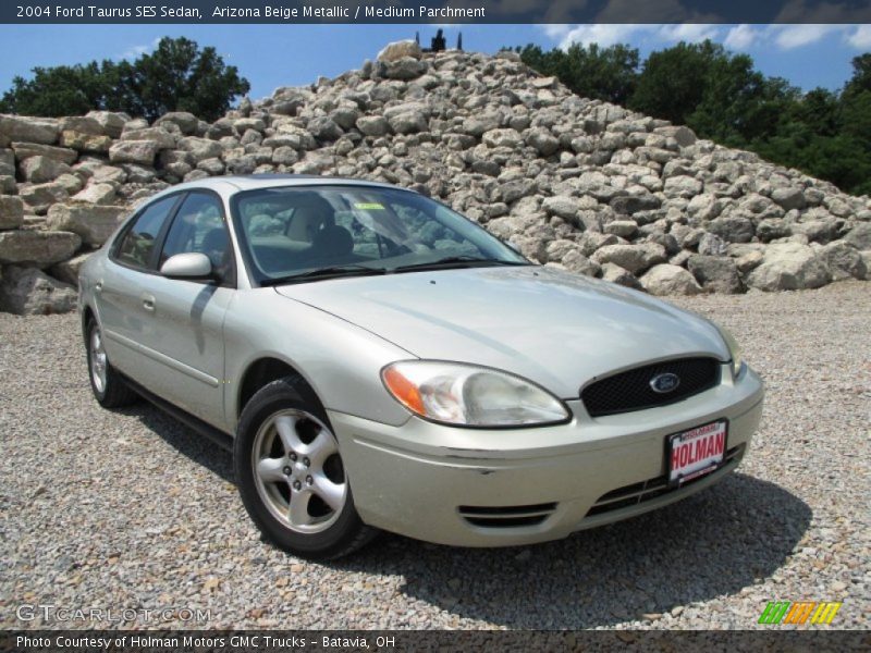 Arizona Beige Metallic / Medium Parchment 2004 Ford Taurus SES Sedan