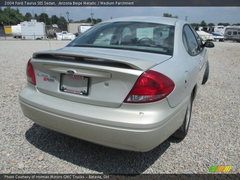 Arizona Beige Metallic / Medium Parchment 2004 Ford Taurus SES Sedan
