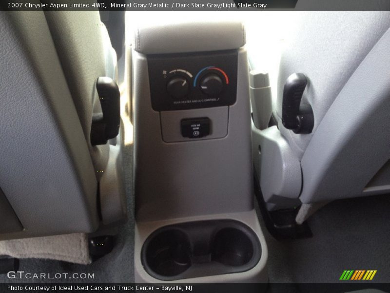 Mineral Gray Metallic / Dark Slate Gray/Light Slate Gray 2007 Chrysler Aspen Limited 4WD