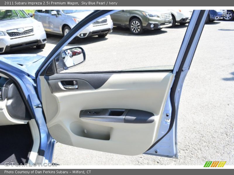 Sky Blue Pearl / Ivory 2011 Subaru Impreza 2.5i Premium Wagon