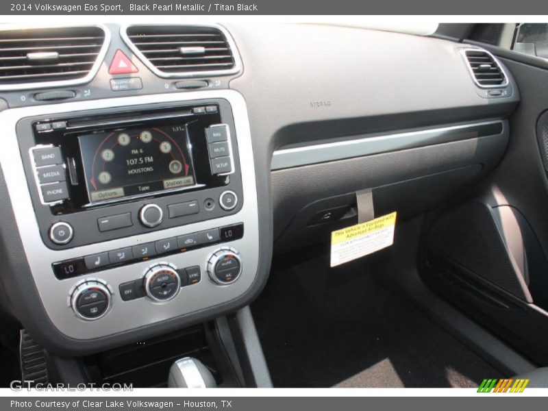 Black Pearl Metallic / Titan Black 2014 Volkswagen Eos Sport